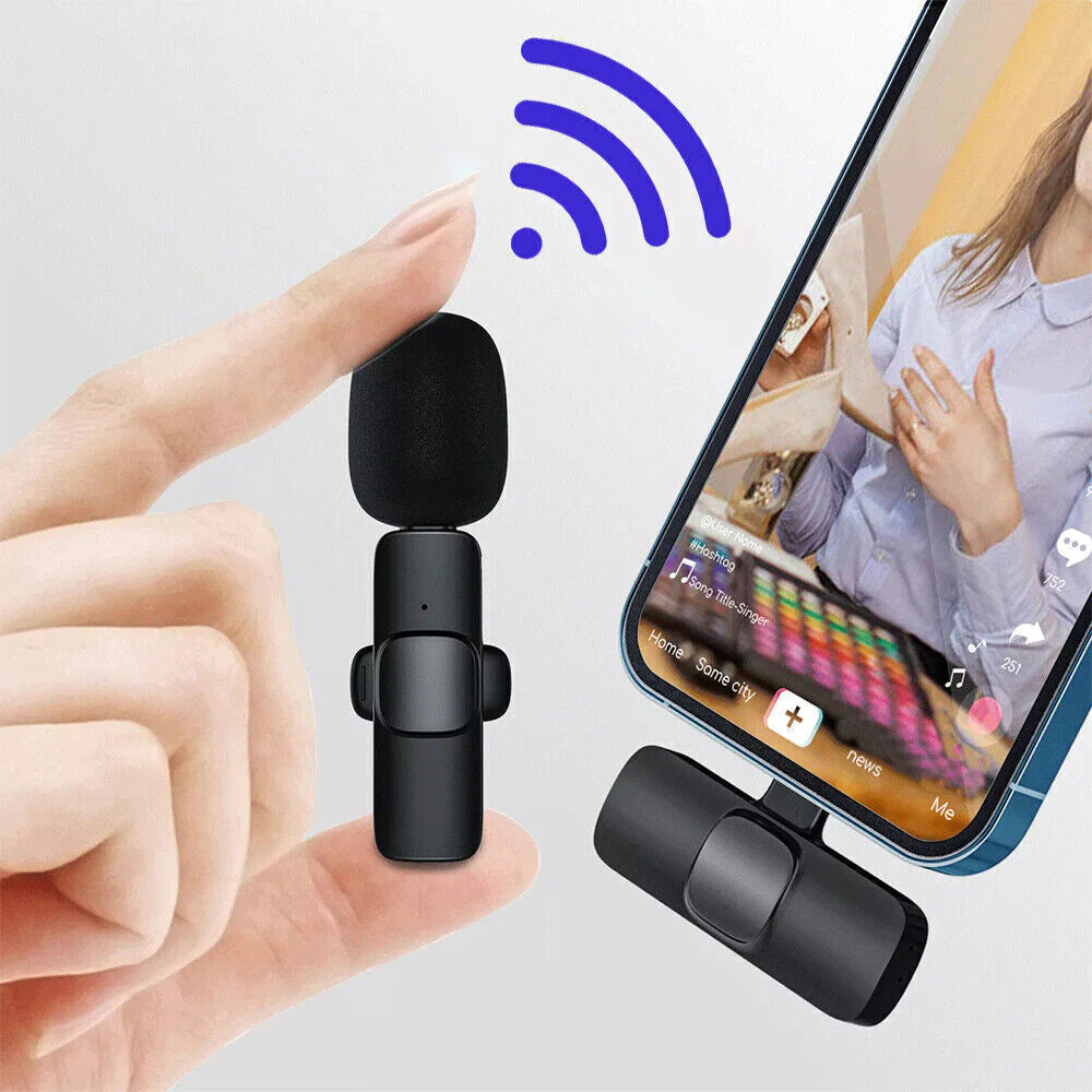 Compact wireless microphone with noise reduction for smartphone recording