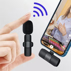 Compact wireless microphone with noise reduction for smartphone recording